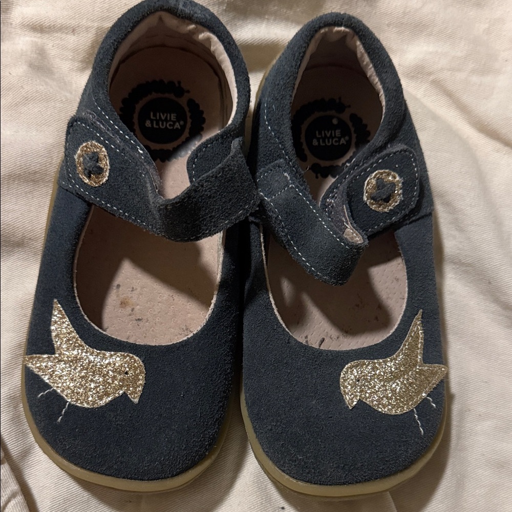 Livie & Luca Pio Pio Mary Jane, Kids Dark Blue Suede w/Gold Bird Design, Size 10